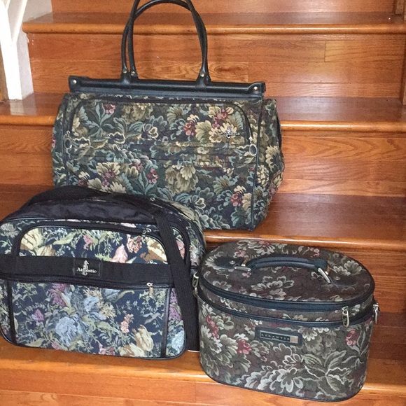 vintage atlantic luggage